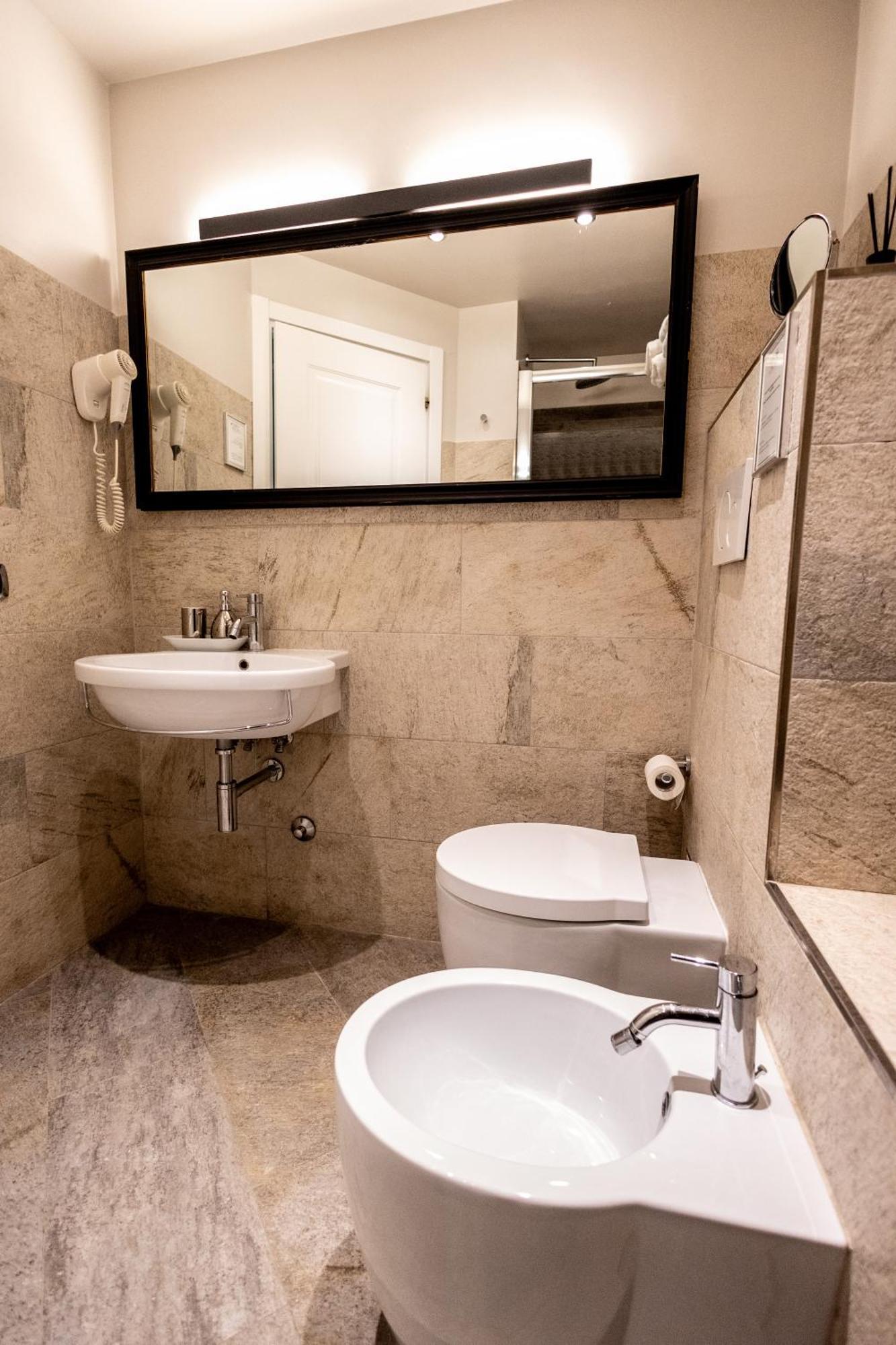 Hotel Mybedcavour Rzym Zewnętrze zdjęcie