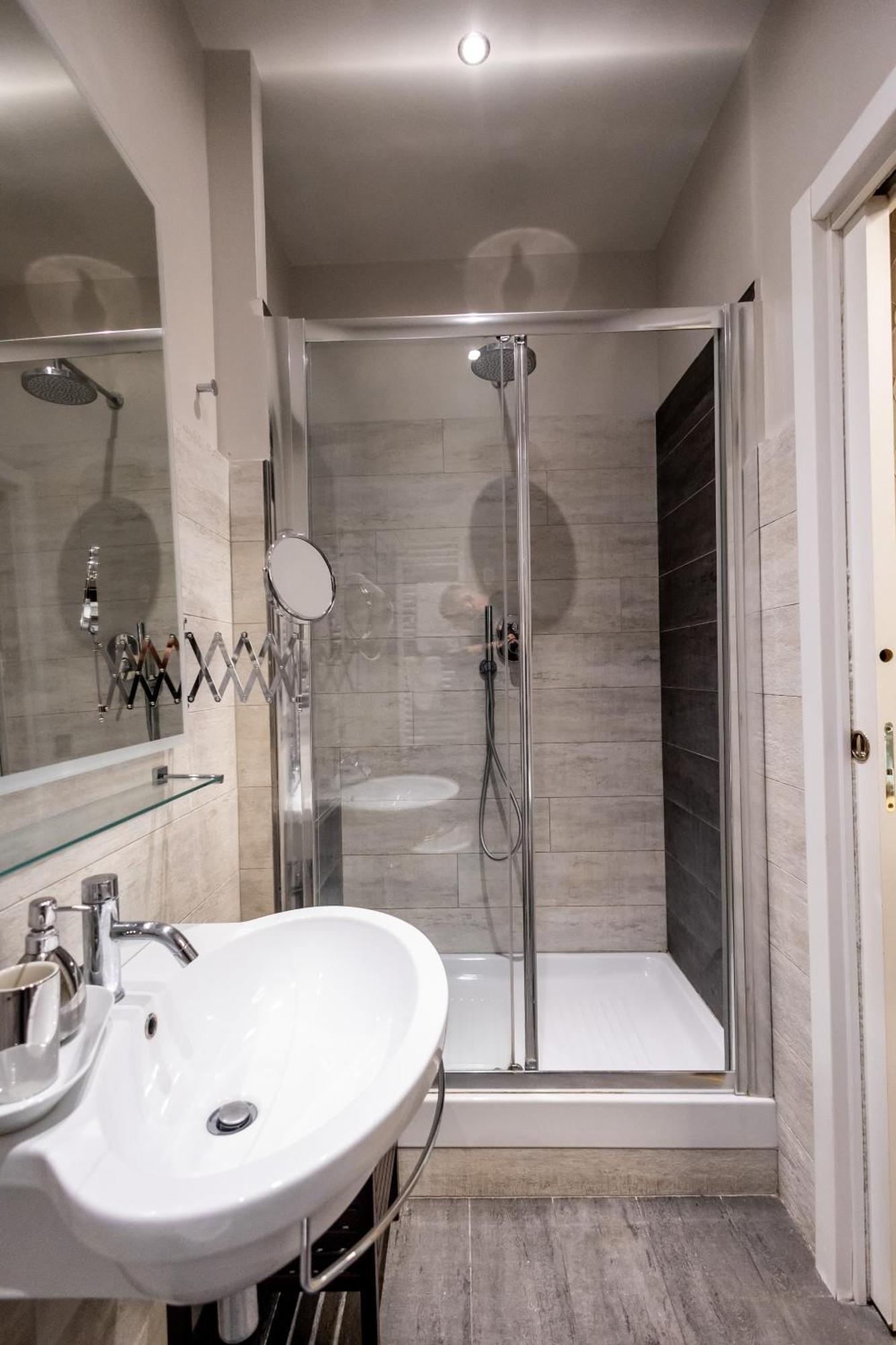 Hotel Mybedcavour Rzym Zewnętrze zdjęcie
